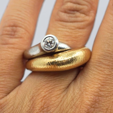 Ole Lynggaard; Fidelity ring af 14 kt. guld og hvidguld, prydet med diamant Ole Lynggaard; Fidelity ring af 14 kt. guld og hvidguld, prydet med diamant