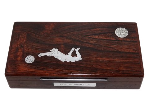 click to zoom click to zoom