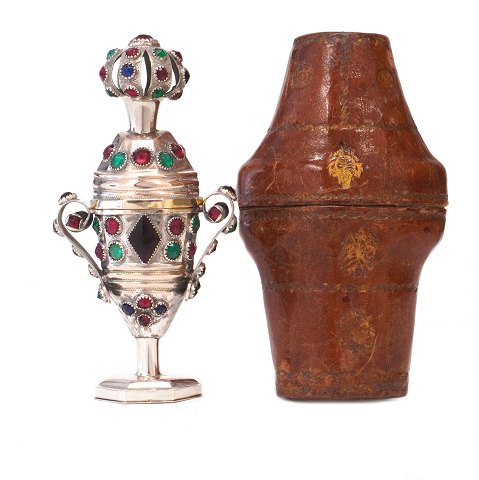 Danish silver vinaigrette by Jürgen David Fischer, 1845-77, Nordborg, dated 1861. H:  13,2cm