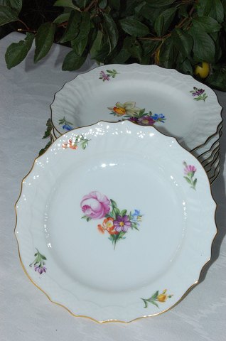 Royal Copenhagen  Leight Saxon Flower Plate 1625