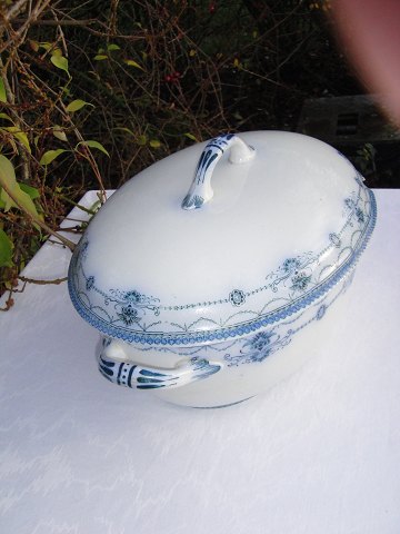 Swedish faience soup tureen