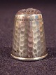 Silber 
Fingerhut mit 
Glas flussølv 
830 S
