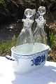 Aluminia / 
Royal 
Copenhagen 
faience. Plat 
de Menage,  
Tranquebar 
blue. Oil 
bottle and 
vinegar ...