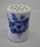 3 pcs in stock
Royal 
Copenhagen Blue 
FLower braided 
8053-10 Pepper 
pot 4 cm In 
mint and nice 
...