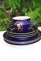 Bing & Grondahl 
Composer, Blue 
porcelain with 
gold. 
Coffee cup, 
No. 4531 / 305. 
Height 6,2 cm. 
...