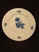 Blue Flower 
Angular Dinner 
flad.25, 5 
cm.Kgl No. 625 
Royal 
Copenhagen