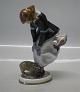 B&G Figurine B&G 8042 Lady in stormy weather 14 cm
