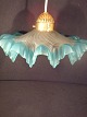 Ceiling lamp in 
blown 
opalineglas 
with blue 
overfangs glass 
diameter: 28 cm