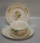 Royal 
Copenhagen 
Aluminia 
Faience Maj 
dinnerware - 
"May" In nice 
and mint 
condition
