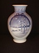 Royal 
Copenhagen.
 Christmas 
vase year 1923
1 sorting
