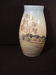 Vase with 
landscape 
design
B & g NO 
575-5247
Bing & 
Grondahl.
1 sorting
