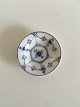 Royal 
Copenhagen Blue 
Fluted 
Caviar/Butter 
Dish No. 7. 
Measures 7.2 
cm (2 53/64 
in.)
