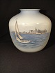 Vase No. 154
 Kronborg with 
sailing ship.
 Lyngby vase.
 Hand painted 
by Frank Lens 
Fort.
 ...