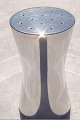 Hans Hansen 
Sterling silver 
925s. Salt 
shaker, height 
8cm. 3 1/8 
inches. Fine 
condition. 
The ...