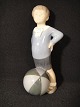 Figur.Dreng 
with beachball.
 RC. No 3542
 Royal 
Copenhagen
 2 sorting.
