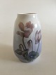 Royal 
Copenhagen Art 
Nouveau Vase No 
254/1224. 
Measures 19cm 
and is in good 
condition.