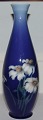 Bing & Grøndahl 
Art Nouveau 
Vase No 
7060/192. 
Measures 23cm 
and is in good 
condition.