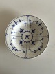 Royal 
Copenhagen Blue 
Fluted Plain 
Deep Plate No. 
168. Measures 
21,4 cm / 8 
27/64 in.