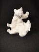 Figure.
 Playful polar 
bear cubs.
 Royal 
Copenhagen RC 
No. 1107
 1 Sortering.