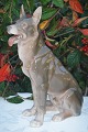 Grosse sitzt 
Schäferhund, 
Bing & Gröndahl 
Porzellanfigur. 
B&G Schäferhund 
nr. 1765. Höhe 
22 cm. ...