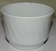 Bing And 
Grondahl Flower 
pot in Blanc de 
Chine No 6105. 
Measures 8,5cm 
high and 12cm 
wide.