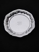 F. Hingelberg 
Aarhus.
 Bottle Tray.
  Silber 830s.
 Durchmesser: 
14,5 cm, Höhe: 
1,8 cm.
 ...