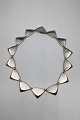 Hans Hansen  
Sterling Silver 
Necklace No. 
319. Measures 
38 cm (15 inch) 
Weight 71.9 gr 
(2.54 oz)