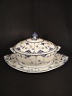 Fluted Half 
Lace.
 Tureen with 
underplate.
 Royal 
Copenhagen RC 
1-595
 Second sort
 price ...