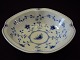 Square potato 
bowl with 
indented 
corners no. 43
Size 25 x 25 
cm
Good condition