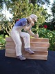 Grosse Figur 
von Carpenter / 
Schreiner. Bing 
& Gröndahl B & 
G Nr. 2339, 
1.sortering. 
Preis € 550, -
