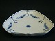 Bing & Grøndahl 
Empire
Triangular 
dish no. 40
Size ca 24 x 
24 cm
Nice condition