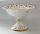 Royal 
Copenhagen 
Henriette 
dinnerware 
8531-448 
Cakedish on 
high foot 16 x 
23.5 cm (430) . 
In ...