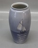 Bing and 
Grondahl B&G 
850-5254 Vase 
Sailship 13,5 
cm Marine 1. 
Marked with the 
three Royal ...