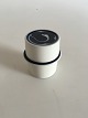 Royal 
Copenhagen 
Indigo Box with 
lid No 14917. 
Measures 6,3cm 
and is in 
perfect 
condition.
