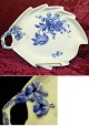 Blue flower 
curved dish 
Royal 
Copenhagen No 
1599
 Length: 23 cm