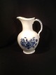 Blue Flower 
Merge.
Chocolate pot 
with a lid.
RC No. 10-8147
Painted Anton 
Lassen blåmaler 
at ...