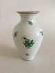 Herend 
Hungarian 
Chinese Bouquet 
Green Vase. 
Measures 23cm 
and is in good 
condition.
