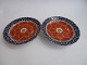1 pair of Imary 
dishes, China 
approx. 1860.
20.5cm. in 
diameter.