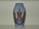 Stor Bing & 
Grøndahl #Vase 
med Carlsberg 
Bygningen
dek. nr. 
1302/#6243 
eller #243
1. ...