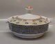 Grey 172-173 
Lidded 
vegetable dish 
15 x 25 cm / 35 
1/2 oz (8535) 
The Royal 
Copenhagen 
Fairytale ...