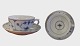 Tea- or 
coffeecup with 
saucer
Royal 
Copenhagen
H: 6 cm, D: 10 
cm
4
