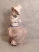 Spanish Figure
Llardro
Girl with dog.
Height: 17 cm.
Beautiful and 
nice condition.
switch, ...