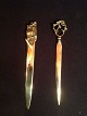 Letter Opener / 
paper knife of 
bronze. 
(The owls L: 
23 cm. USD 39,- 
sold)
silver plet: 
22 cm. ...