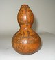 Calabash, 
decorated and 
signed in 1811, 
with text .: 
"Viva leven 
Sasig Back, 
Vila Ponpeana", 
...