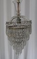 Prism crown, ca.1890. With dome and 5 rows of photogenic prisms and a bell. A total of 257 ...
