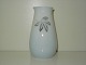 Vase Bing & 
Grondahl # 
Løvfald
Number # 201
Height 13.5 
cm.
Well 
maintained 
condition