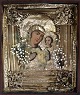 Russisk ikon, 
19. årh. 
Jomfruen og 
barnet. 
Holdende barnet 
i venstre hånd. 
Med halo i 
bliksølv. ...