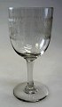 Wine glasses 
with smooth 
stem and 
guilloche 
decoration on 
the bowl, c. 
1910. H .: 16.5 
cm. Pt. 6 ...