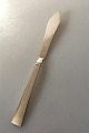 Georg Jensen 
Sterling Silver 
Acadia Fish 
Knife No 062. 
Measures 20.1 
cm / 7 29/32"