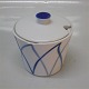 2 pcs in stock
Jam box with 
lid 10 cm 
Danild  40 
Lyngby Blue 
Flame or 
Harlekin 
/Harlequin ...